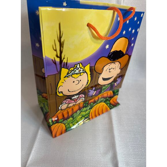 Halloween Peanuts Hallmark UFS Snoopy gift bag vintage unused - Picture 4 of 7